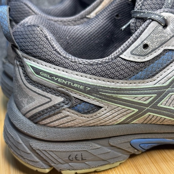 ASICS Gel-Venture 7 Womens Sz 8 Running Trainers 1012A476 Sneakers Shoes - Picture 2 of 10